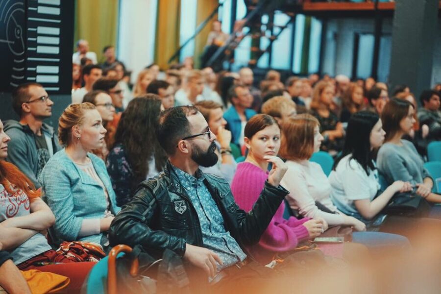 MadeToGrow - crowded seminar