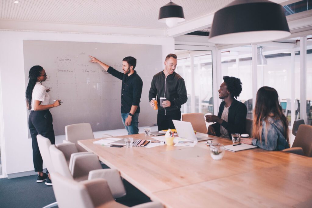 MadeToGrow - startup office meeting