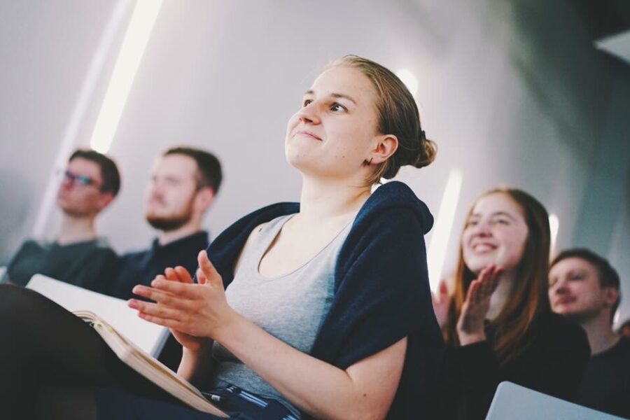 MadeToGrow - student in class